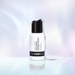 Straffendes Peptid-Serum zur Kollagen-Stimulation